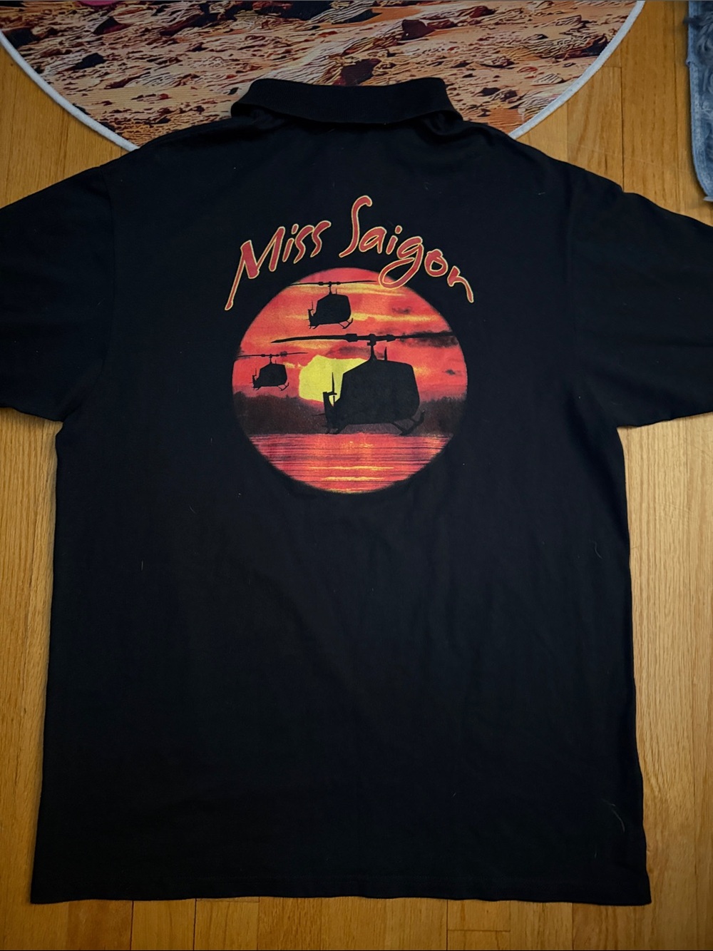 Miss Saigon Graphic Polo 👕